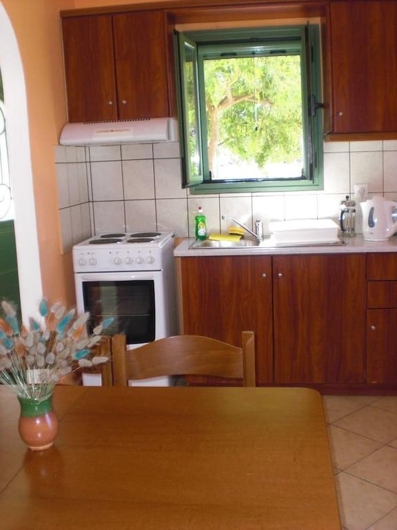 Vegera Apartments Vasilikiadhes Luaran gambar